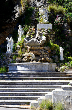 MONREALE in Sicilia. Fotografie di Giulio Azzarello &copy;2016.
