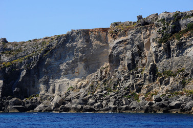 ISOLA DI FAVIGNANA in Sicilia. Visioni panoramiche o particolari. Fotografie di Giulio Azzarello ©2014. ISOLA DI FAVIGNANA in Sicilia. Visioni panoramiche o particolari. Fotografie di Giulio Azzarello ©2014.