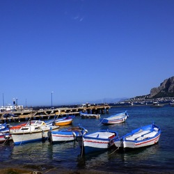 MONDELLO. Fotografie di Giulio Azzarello &copy;2022.