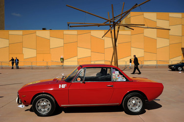 AUTO CLASSICHE ovvero la loro modernit&agrave; in mostra con tanti modelli del passato. Fotografie di Giulio Azzarello &copy;2014.