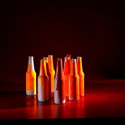 BOTTIGLIE. Fotografia di Giulio Azzarello ©2023. BOTTIGLIE. Fotografia di Giulio Azzarello ©2023.