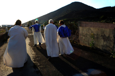 PROCESSIONE RELIGIOSA DEL MARE a Linosa. Fotografie di Giulio Azzarello ©2014. PROCESSIONE RELIGIOSA DEL MARE a Linosa. Fotografie di Giulio Azzarello ©2014.
