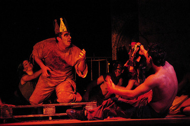 NOTREDAM de PARIS con giovani artisti. Fotografie di Giulio Azzarello ©2014. NOTREDAM de PARIS con giovani artisti. Fotografie di Giulio Azzarello ©2014.