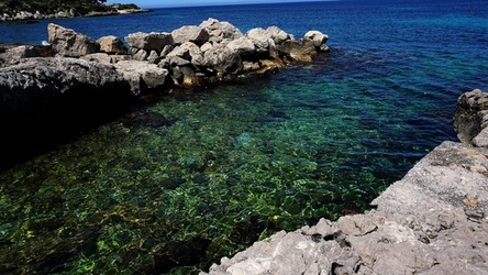 BAIA DEL CORALLO. Fotografie di Giulio Azzarello &copy;2022.
