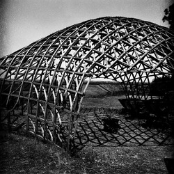 STRUTTURA fotografie di Giulio Azzarello &copy;2021.