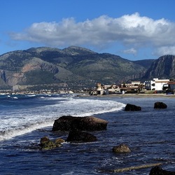 COSTA SICILIANA. Fotografie di Giulio Azzarello &copy;2022.