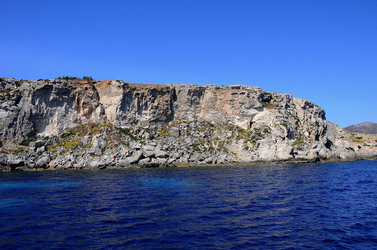 ISOLA DI FAVIGNANA in Sicilia. Visioni panoramiche o particolari. Fotografie di Giulio Azzarello ©2014. ISOLA DI FAVIGNANA in Sicilia. Visioni panoramiche o particolari. Fotografie di Giulio Azzarello ©2014.