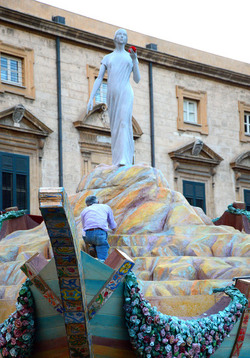 SANTA ROSALIA il festino della patrona di Palermo alcuni momenti. Fotografie di Giulio Azzarello ©2014. SANTA ROSALIA il festino della patrona di Palermo alcuni momenti. Fotografie di Giulio Azzarello ©2014.