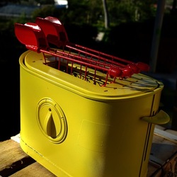 TOAST. Fotografie di Giulio Azzarello &copy;2025.