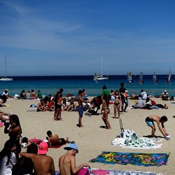 MONDELLO. Fotografie di Giulio Azzarello &copy;2024.