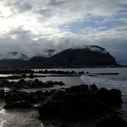 MONDELLO. Fotografie di Giulio Azzarello &copy;2022.
