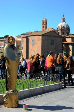 ROMA. Fotografie di Giulio Azzarello ©2014. ROMA. Fotografie di Giulio Azzarello ©2014.