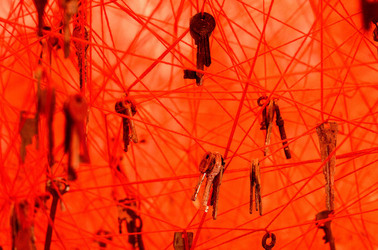 BIENNALE di VENEZIA padiglione giapponese. Foto di Giulio Azzarello &copy;2015 2016. Opera di Chiharu Shiota The KEY in the HAND .