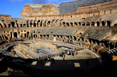 COLOSSEO Roma. Fotografie di Giulio Azzarello ©2020. COLOSSEO Roma. Fotografie di Giulio Azzarello ©2020.