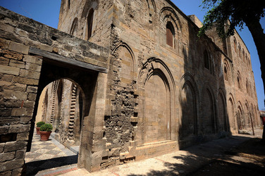 CHIESA E CHIOSTRO DELLA MAGIONE a Palermo panoramiche e particolari. Fotografie di Giulio Azzarello ©2014. CHIESA E CHIOSTRO DELLA MAGIONE a Palermo panoramiche e particolari. Fotografie di Giulio Azzarello ©2014.