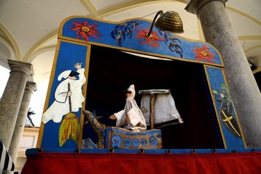 BRUNO LEONE Pulcinella. Fotografie di Giulio Azzarello ©2020. BRUNO LEONE Pulcinella. Fotografie di Giulio Azzarello ©2020.