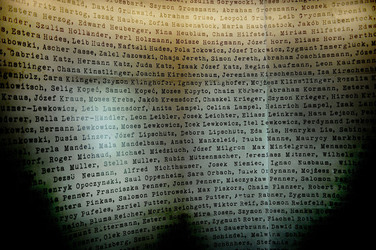 IL MUSEO SCHINDLER a Cracovia. Fotografie di Giulio Azzarello ©2016. IL MUSEO SCHINDLER a Cracovia. Fotografie di Giulio Azzarello ©2016.