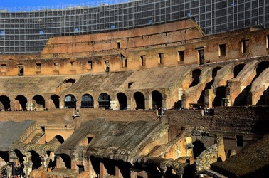 COLOSSEO Roma. Fotografie di Giulio Azzarello ©2020. COLOSSEO Roma. Fotografie di Giulio Azzarello ©2020.
