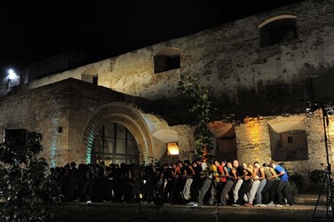 DANZE URBANE contemporanee per le vie di Palermo. Fotografie di Giulio Azzarello &copy;2014.