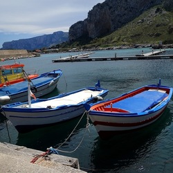 BARCHE. Fotografie di Giulio Azzarello ©2022.