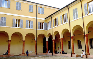 MODENA centro storico. Fotografie di Giulio Azzarello ©2016. MODENA centro storico. Fotografie di Giulio Azzarello ©2016.