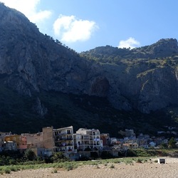 PERIFERIE. Fotografie di Giulio Azzarello &copy;2022.