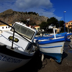MONDELLO. Fotografe di Giulio Azzarello &copy;2023.