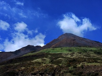 STROMBOLI fotografie di Giulio Azzarello ©2020. STROMBOLI fotografie di Giulio Azzarello ©2020.