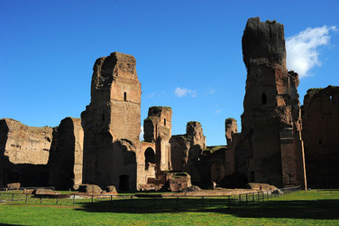 LE TERME DI CARACALLA a Roma visioni panoramiche o particolari. Fotografie di Giulio Azzarello &copy;2014.