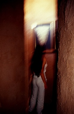 ATELIER SUL MARE fotografie di Giulio Azzarello &copy;2021.