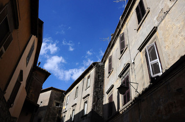 VITERBO e il suo centro storico. Fotografie di Giulio Azzarello &copy;2014.