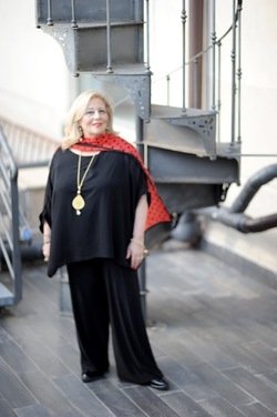 SARA FAVARO attrice e poetessa siciliana. Fotografie di Giulio Azzarello &copy;2018.