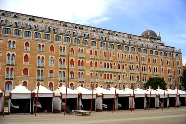 LIDO di VENEZIA. Fotografie di Giulio Azzarello ©2018.