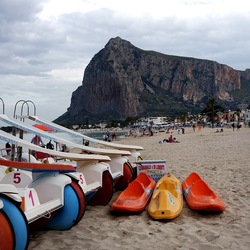 SAN VITO LO CAPO. Fotografie di Giulio Azzarello ©2023. SAN VITO LO CAPO. Fotografie di Giulio Azzarello ©2023.