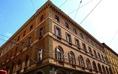 BOLOGNA centro storico. Fotografie di Giulio Azzarello &copy;2018.