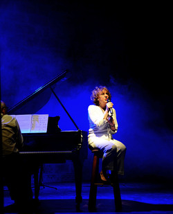 JAZZ spettacolo di Moschella Mulè. Fotografie di Giulio Azzarello ©2016. JAZZ spettacolo di Moschella Mulè. Fotografie di Giulio Azzarello ©2016.