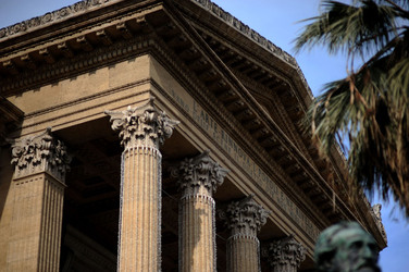 TEATRO Massimo di Palermo visioni panoramiche e particolari. Fotografie di Giulio Azzarello ©2014. TEATRO Massimo di Palermo visioni panoramiche e particolari. Fotografie di Giulio Azzarello ©2014.