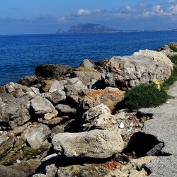 PERIFERIE. Fotografie di Giulio Azzarello &copy;2022.