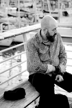 ALESSIO BOSCO artista musicista compositore. Fotografie di Giulio Azzarello &copy;2018.