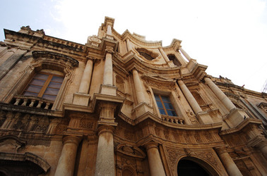 IL BAROCCO DI NOTO in Sicilia panoramiche e particolari. Fotografie di Giulio Azzarello &copy;2014.