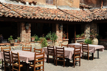 ISNELLO in Sicilia comune e paese del territorio delle madonie. Fotografie di Giulio Azzarello &copy;2014.