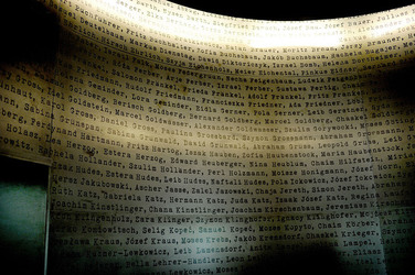 IL MUSEO SCHINDLER a Cracovia. Fotografie di Giulio Azzarello ©2016. IL MUSEO SCHINDLER a Cracovia. Fotografie di Giulio Azzarello ©2016.