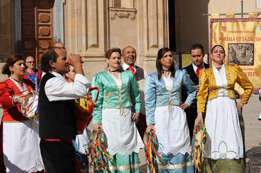 GRUPPO FOLK SICILIANO a Marsala. Fotografie di Giulio Azzarello &copy;2014.