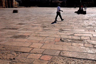 LA CITTA SANTA DI GERUSALEMME fotografie di Giulio Azzarello ©2104. LA CITTA SANTA DI GERUSALEMME fotografie di Giulio Azzarello ©2104.