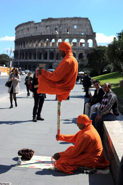 ROMA. Fotografie di Giulio Azzarello ©2014. ROMA. Fotografie di Giulio Azzarello ©2014.