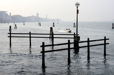 VENEZIA fotografie di Giulio Azzarello ©2020. VENEZIA fotografie di Giulio Azzarello ©2020.