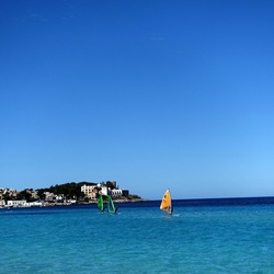 MONDELLO. Fotografie di Giulio Azzarello ©2024.