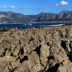 COSTA SICILIANA. Fotografie di Giulio Azzarello &copy;2022.