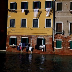 VENEZIA fotografie di Giulio Azzarello &copy;2022.