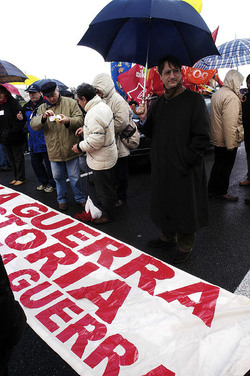 MANIFESTAZIONE per la PACE. Fotografie di Giulio Azzarello ©2014. MANIFESTAZIONE per la PACE. Fotografie di Giulio Azzarello ©2014.